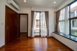 Holland Link (D10), Terrace #503034841